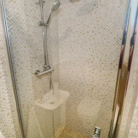 Ned's Σπίτι διακοπών